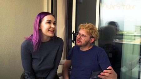 А что ты делаешь на балконе? Сестра глотнула пенис брата в рот