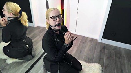 Сейчас ты у меня взвоешь! Амбал устроил русской бабе шантаж и полный жесткач