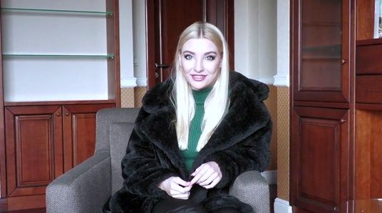 Красивая русская мамка пришла на кастинг Вудмана