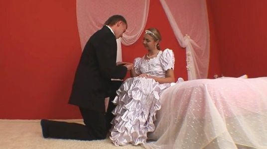 Русская свадьба и первый секс с невестой