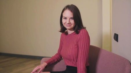 Вот как молодая девушка получила работу секретарши с зарплатой 2000 долларов